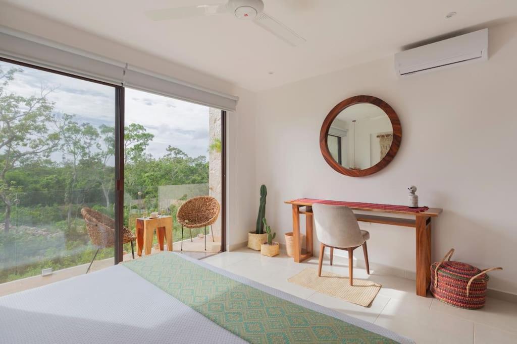 Zaazil, Jungle View & Great Pool 100mb Fiber Wifi! Appartamento